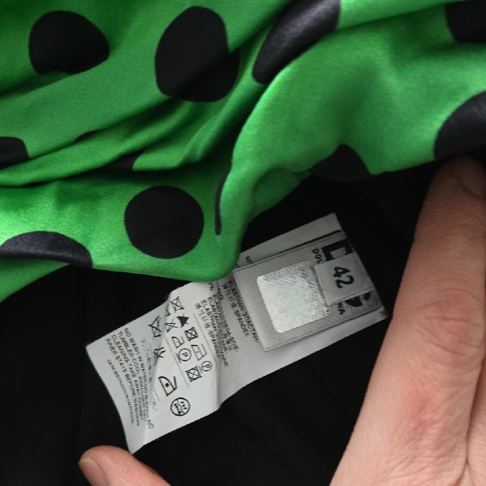 D&G Vibrant Green and Black Polka Dot Top - Picture 4 of 8